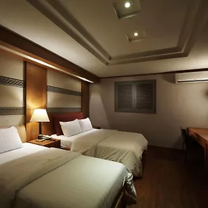 ** Hotel Noblesse, Yeoksam South Korea